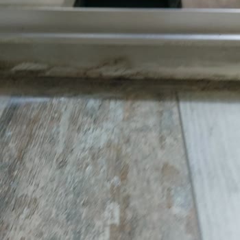 Periyodik Yapı Temizlik İki Kez Verilen Sözlere Rağmen İşin Düzgün Yapılmaması