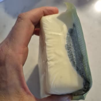 Toku Kaşar’da Küflenme Ve Kızarma, Sağlık Riski Şikayeti