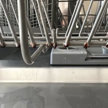 Teka Bulaşık Makinesinin Sepetleri Hızla Paslanıyor Ve Servisten Yanıt Gelmiyor
