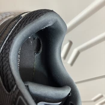Üç Ayda Yırtılan Skechers Ayakkabısı İçin Değişim Reddi