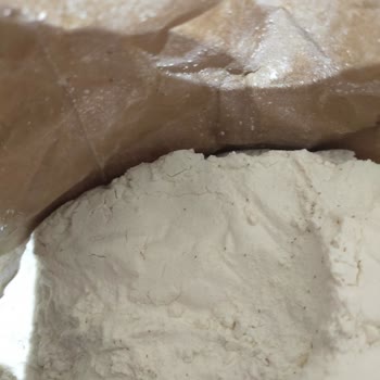BİM'de Böceklenmiş Un Ve Para İadesi Talebi