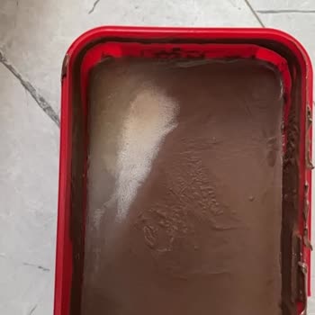 Torku Fındıklı Sürülebilir Çikolata Küflenmiş Ve Sağlık Korkusu Yaratıyor