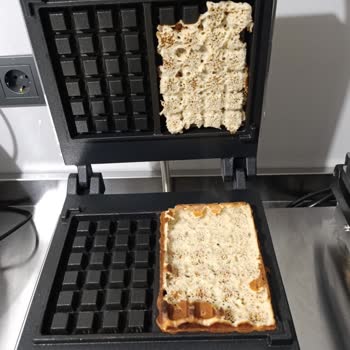 Işıkgaz Mutfak Cihazları Plaka Kaplamasındaki Aksaklık Nedeniyle Waffle Makinesi Garanti İadesi