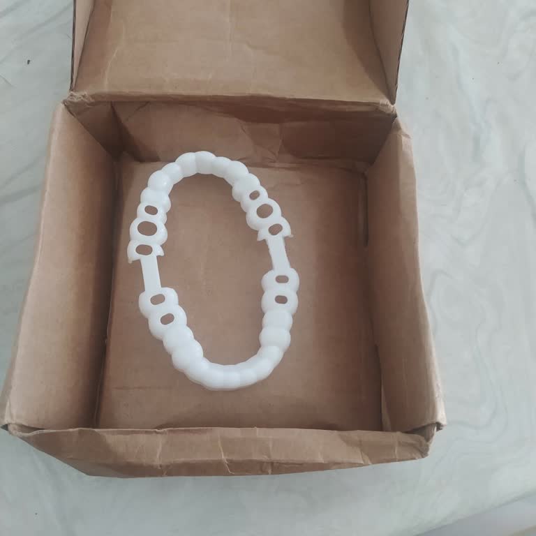 Yanıltıcı Ürün Tanıtımı Ve Plastik Protez Teslimatı