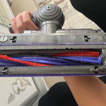 Dyson Süpürge Başlıkları Kırılgan Ve Değişim Maliyeti Aşırı Yüksek