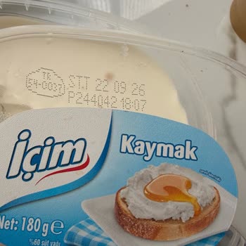Erdaş Markette Satın Alınan İçim Kaymağının Son Kullanma Tarihinden Önce Küflenmesi