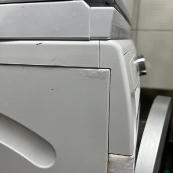 Bosch Çamaşır Makinesinde Kısa Sürede Oluşan Pas Ve Gizli Ayıp İçin Ücretsiz Panel Değişimi Talebi