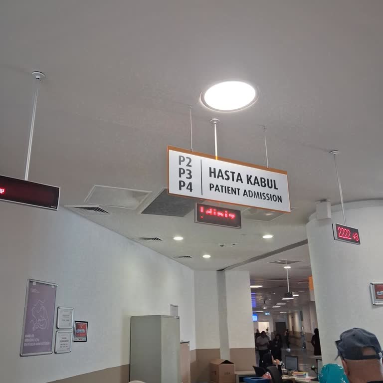 Kayseri Şehir Hastanesi Hasta Kabul Biriminde Saygısız Tutum Şikayeti