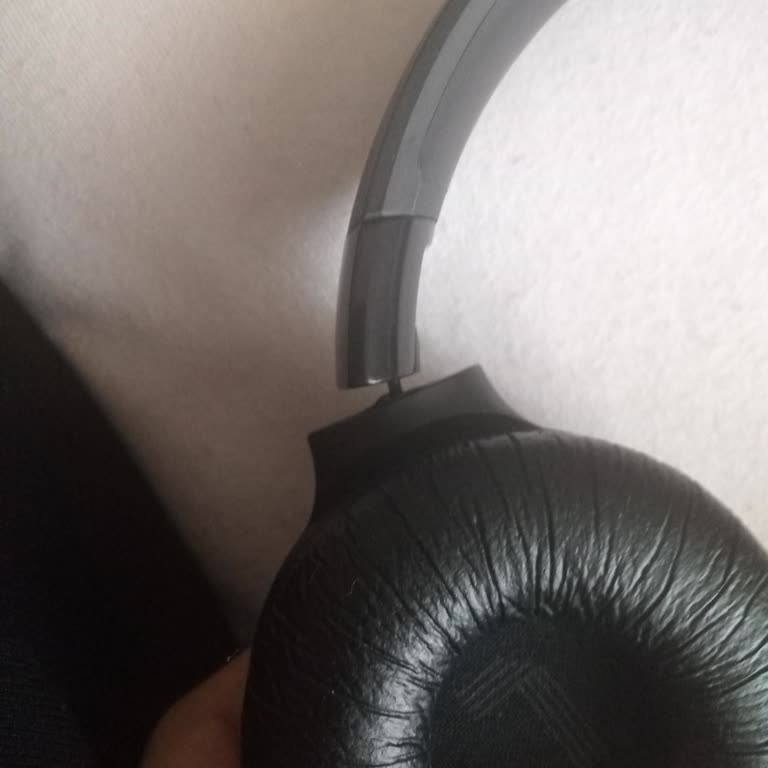 JBL Kulaklığımın Yay Kısmı Kırıldı, Garanti Kullanıcı Hatası Dedi
