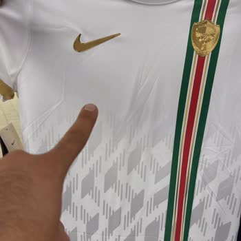 Siparişte Gelen Lekeli Formanın Değişim Talebi Cevapsız