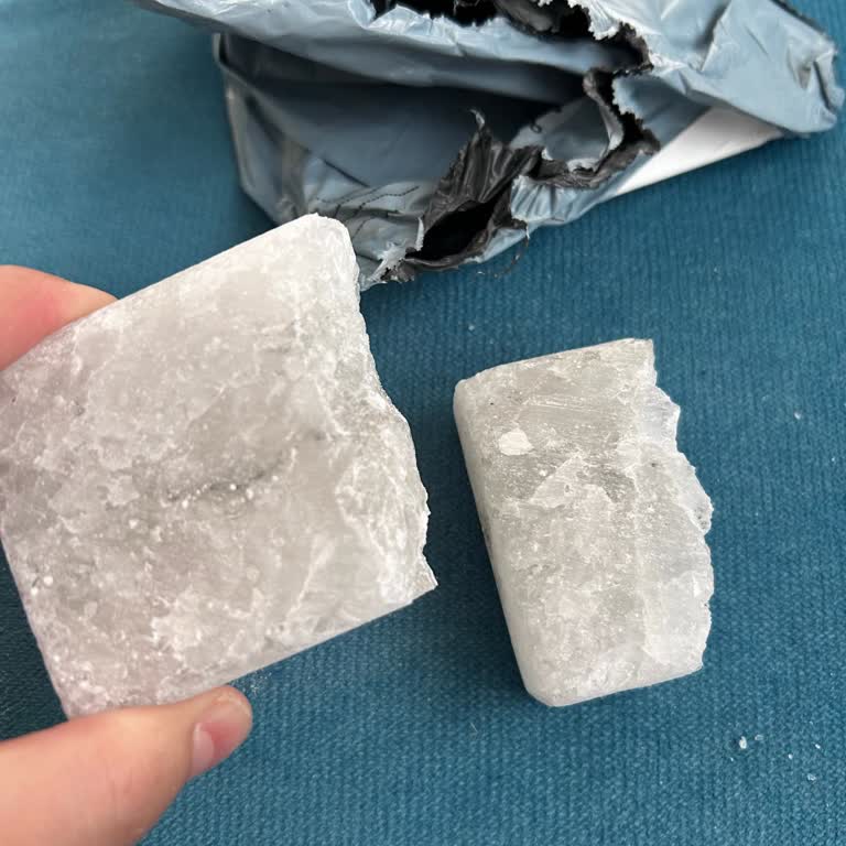 Kırık Tuz Sabunu Ve Satıcıdan Cevapsızlık