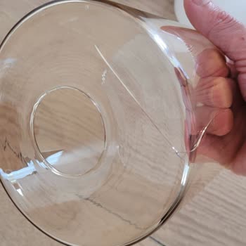 Cam Fanusların Sürekli Kırılması Ve Paketsiz Gönderim Sorunu