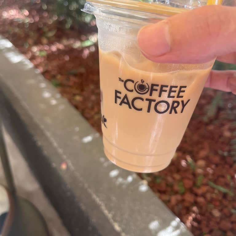 Coffee Factory Şubesinde Hediye Kahve Boyutu Küçültülmesi Ve Tutarsız Bilgi