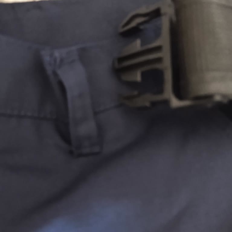Palaskaya Uygun Olmayan Asayiş Pantolonu Nedeniyle Hayal Kırıklığı