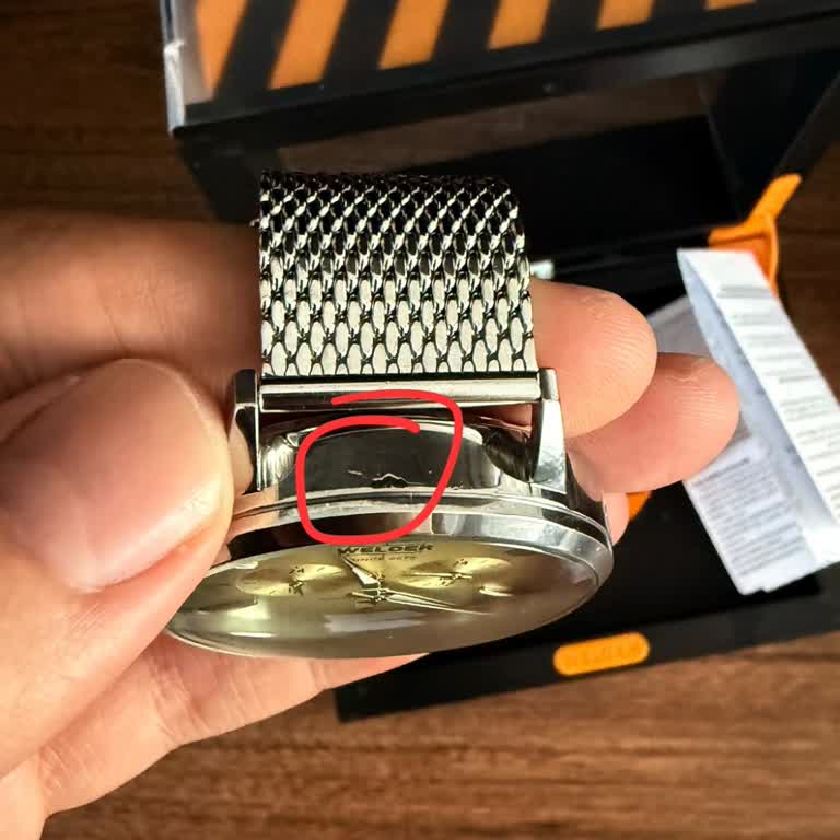 Sağlam Paket İçinde Kırık Saat Kutusu Ve Hasarlı Saat Teslim Edildi