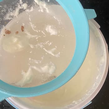 Migros Yoğurtunda Kurt Benzeri Parçalar Ve Sağlık Riski