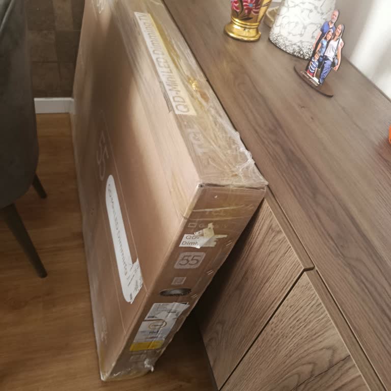 Amazon'dan Hasarlı Ve Ağır Televizyonun Alınmaması Müşteri Mağduriyetine Yol Açıyor