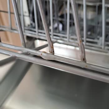 Arçelik Bulaşık Makinesinde Paslanan Alt Sepet Ve Aşırı Ücret Talebi