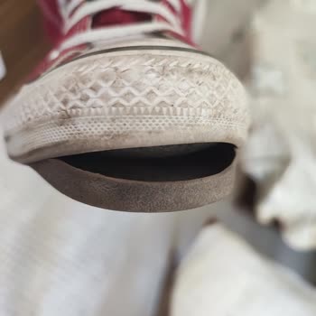 Converse Converse Chuck Taylor Ayakkabısında Hızlı Açılma ve İade Talebinin Reddedilmesi