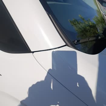 Peugeot Bayisinde Sıfır Araçta Boya Ve Kapak Sorunları Tespit Edildi, Değişim Talebi Reddedildi