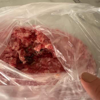Metro Market Kıymasında Küflü Kalıntı Ve Gıda Güvenliği Endişesi