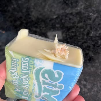 Kaşar Peynirinde Tavuk Parçasına Benzeyen Yabancı Madde Ve Gıda Güvenliği Endişesi