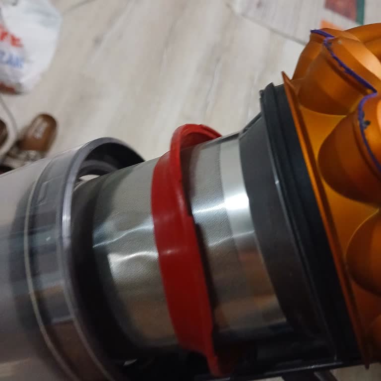 28 Bin TL'lik Dyson Süpürge Garanti Sonrası Ayıplı Ve Destek Yok