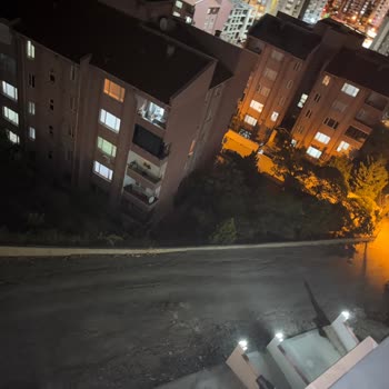 Velibaba Mahallesi Yakın Sokak'ta Yarım Bırakılan Yol Asfaltlanmalı Ve Toz Sorunu Giderilmeli