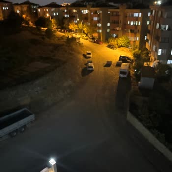 Velibaba Mahallesi Yakın Sokak'ta Yarım Bırakılan Yol Asfaltlanmalı Ve Toz Sorunu Giderilmeli