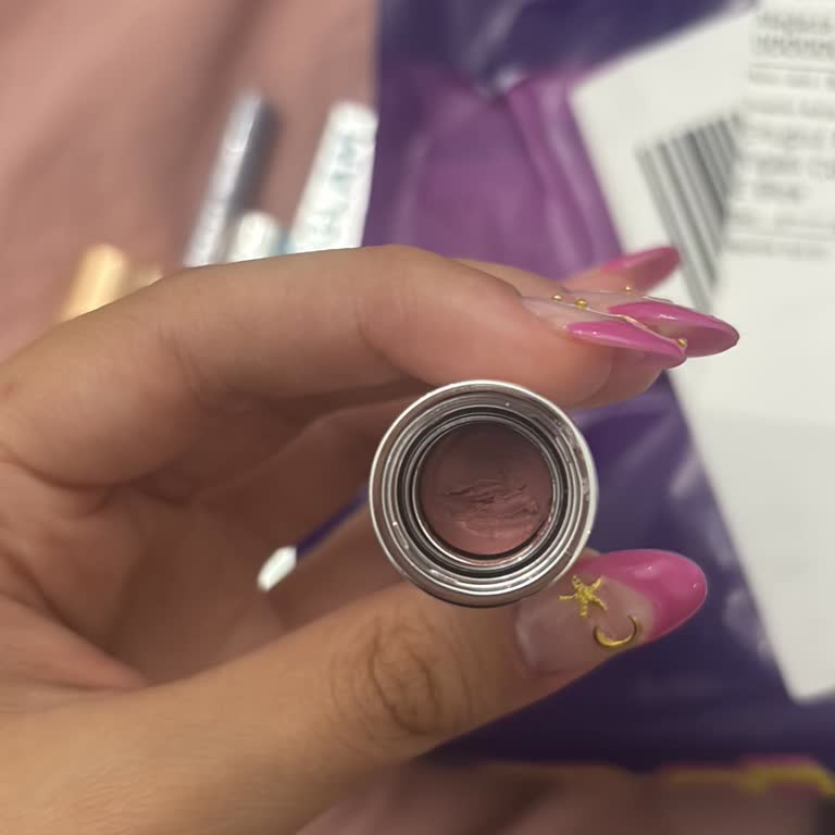Yanlış Ve Kullanılmış Ürün Gönderildi; Orijinal Maybelline Lifter Glaze Tekrar Gönderilmesi Talebi