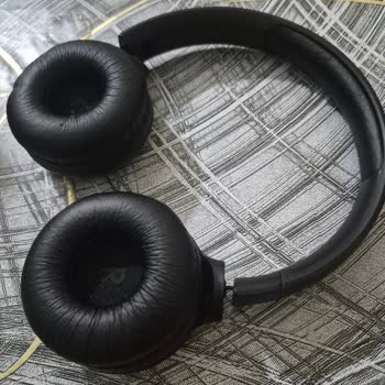 JBL T570BT Kulaklıkta Kırılan Menteşe Üretim Hatası İddiası Ve Garanti Reddi
