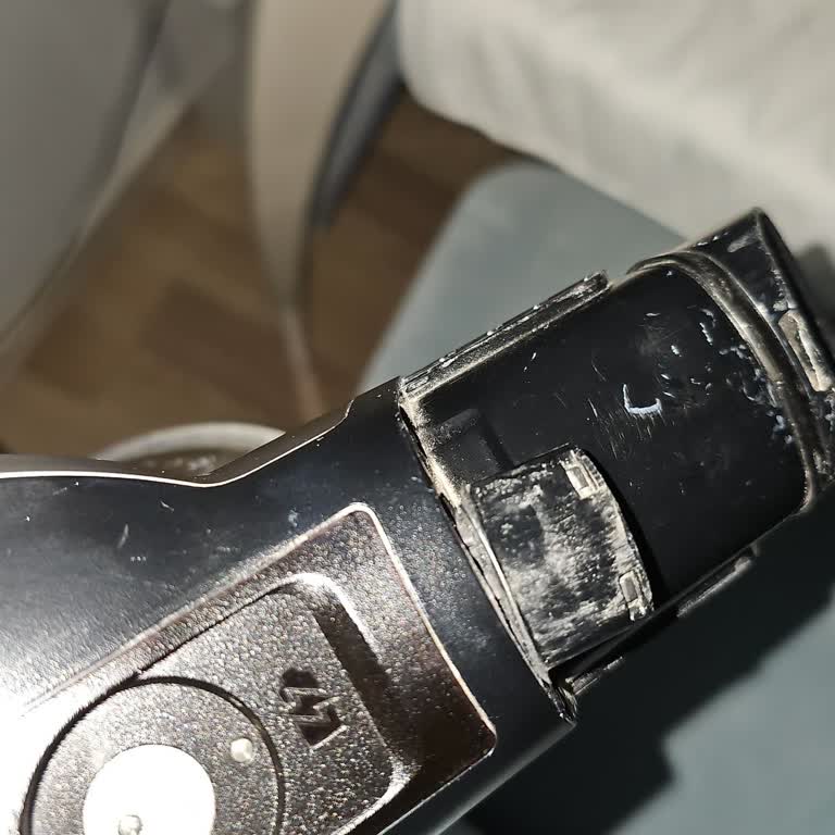 Şarj Parçası Kırıldı, Garanti Sözü Tutulmadı