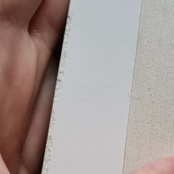 D&R’den Alınan Kitabın Kapak Ve Sayfaları Hızla Deforme Oldu