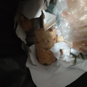 Bereket Döner Şubesinde Sert Lavaş, Çiğ Tavuk Ve Sağlık Riski, Geri Dönüş Yok