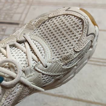 8 Bin TL'lik Skechers Ayakkabımda Dikiş Sorunu Ve Reddedilen Değişim Talebi