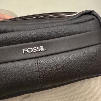Fossil Erkek Çantasında Boya Atması Ve Hızlı Aşınma