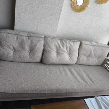 Teslim Edilen Balkon Takımında Hasar Ve Uzun Süreli Cevapsızlık