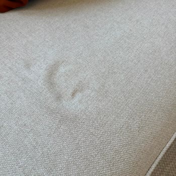Yeni Arnell 55701 Köşe Takımının Kumaşı Kısa Sürede Aşırı Deforme Oldu