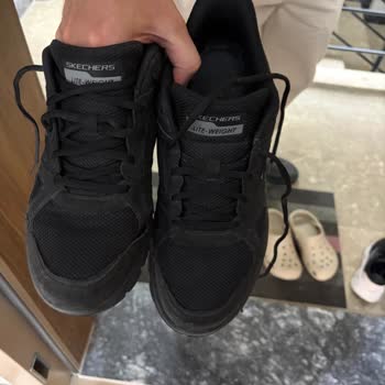 Boyner'den Aldığım Skechers Ayakkabı Kısa Sürede Yırtıldı Ve Değişim Yapılmadı