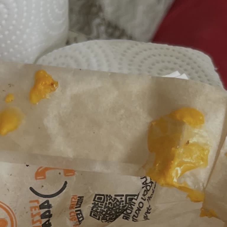 Köfteci Yusuf Şubesinden Çift Burger Menüsü Soğuk Ve Bayat Geldi