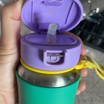Kırılan Bağlantı Parçası Nedeniyle Skip Hop Suluk Kullanılamaz, Yedek Parça Bulunamıyor