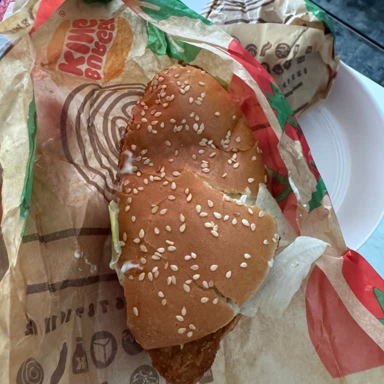 Yırtılmış Hamburger Ve 1340 TL İade Sorunu