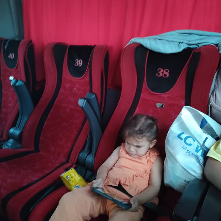 Tekli Koltuk Ücreti Ödedik, 4’lü Oturma Düzeniyle Mağdur Olduk
