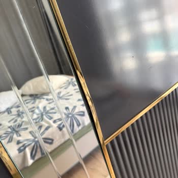 Fethiye Şubesinde Gardırop Çizikleri, Kırıcı Üslup Ve Montajda Güvenlik Riski