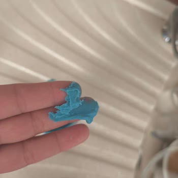 Faber Castell Oyun Hamuru Aşırı Yapışkan Temizleme Zorluğu Ve Değişim Talebi