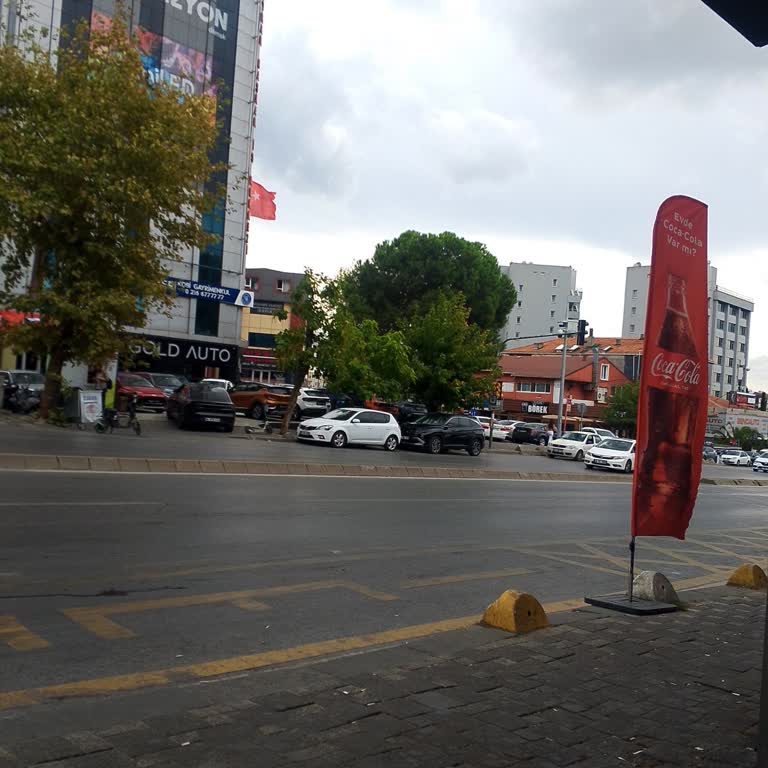 Otobüs Durağa Girmedi, Yolcular Mağdur Oldu