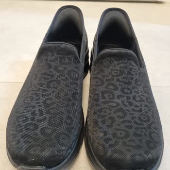 Skechers Kadın Ayakkabısının 3 Kullanımda Dikiş Açması Ve Mağazanın Kullanıcı Hatası İddiası
