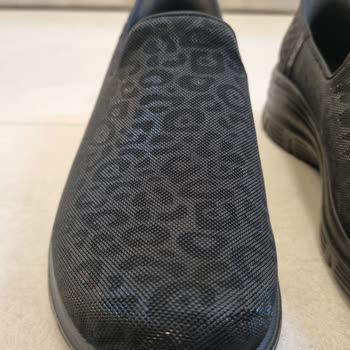 Skechers Kadın Ayakkabısının 3 Kullanımda Dikiş Açması Ve Mağazanın Kullanıcı Hatası İddiası