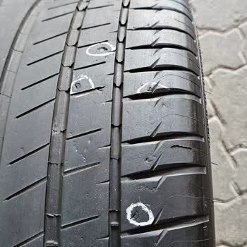 Michelin Pilot Sport 4S Lastiklerinde Üretim Hatası Şikayeti