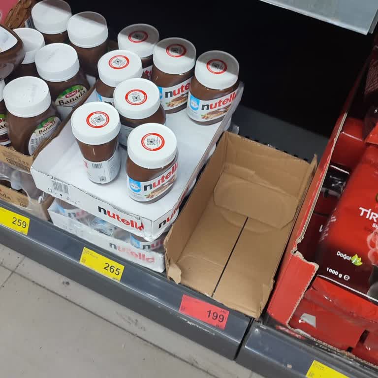 Ayvalık BİM’de Nutella Kampanyası Stokta Yok, Müşteriye Adil Davranılmadı